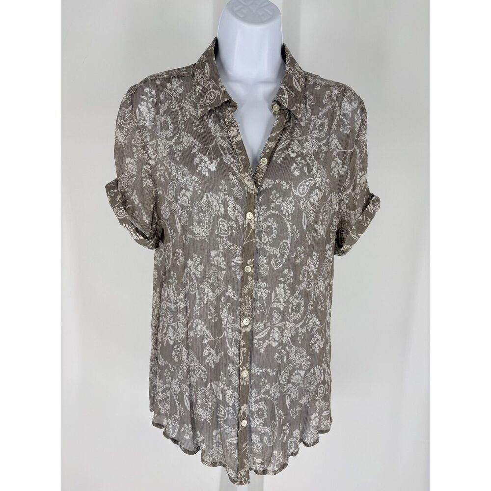 Banana Republic 100% silk short-sleeve button-down top